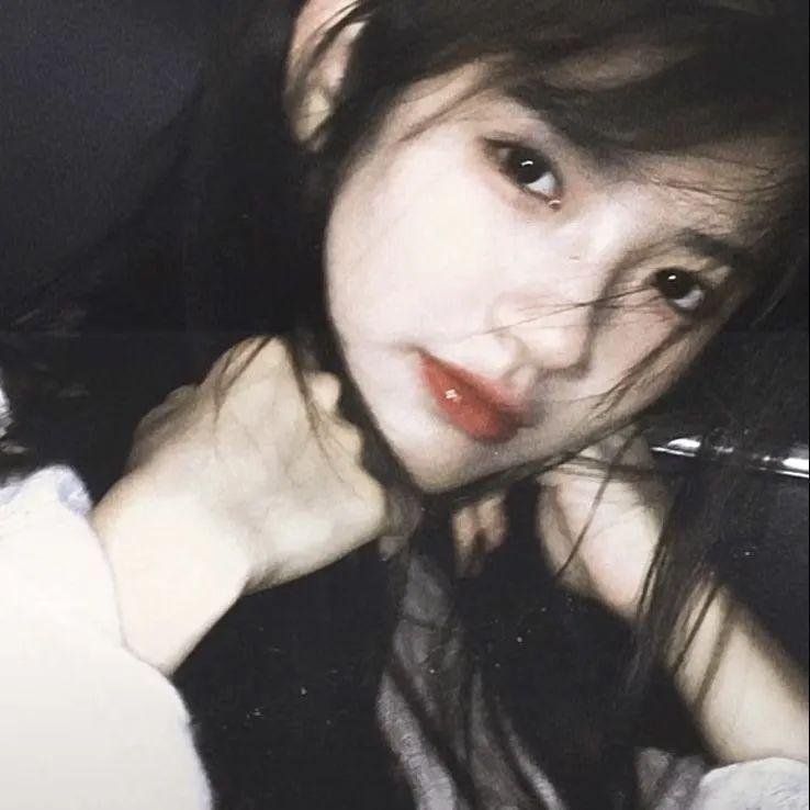 妮可睡不著